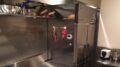 飲食店の厨房に必要な棚の種類と設置義務のアイキャッチ画像